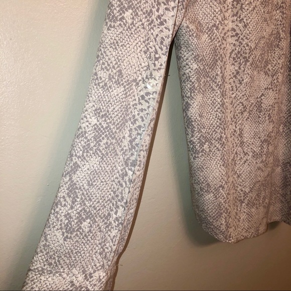 Joie Soft Anabella Snakeskin Top - Picture 5 of 7